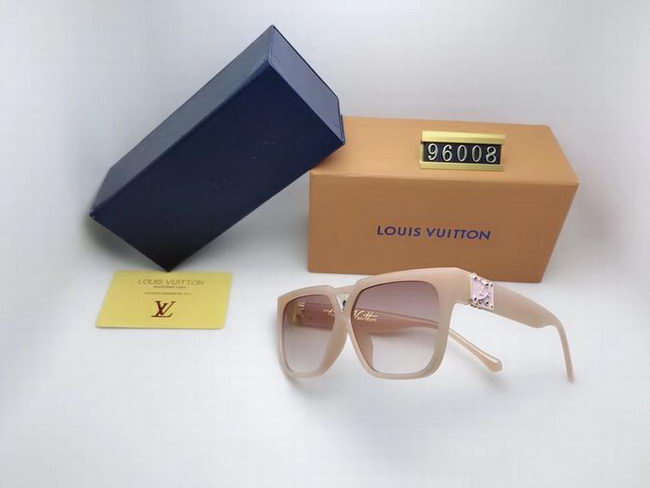 Louis Vuitton Sunglasses AAA+ ID:20220503-33